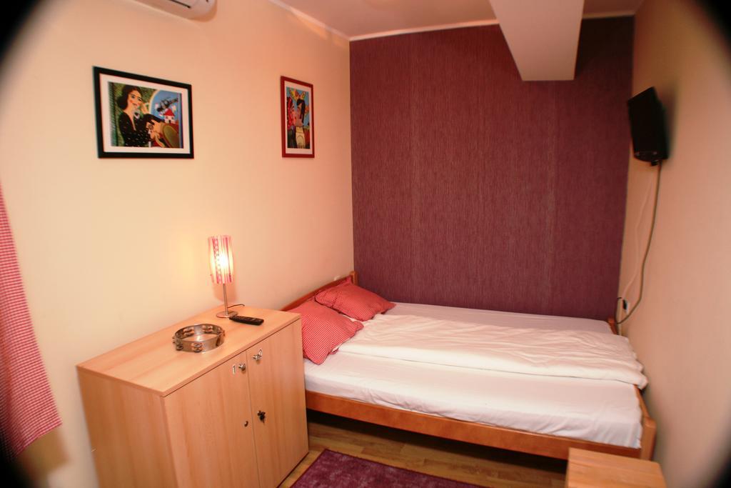 Hostel Jasmin Belgrado Exterior foto